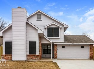 7413 Waterway Dr, Fort Worth, TX 76137