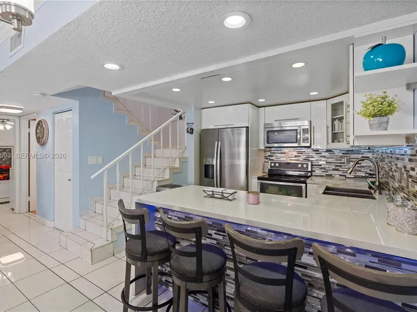 11860 SW 18th Ter APT 103, Miami, FL 33175