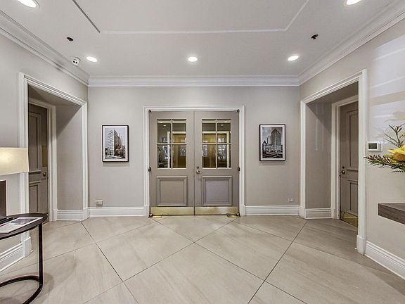4th image of 1250 N Dearborn St APT 16E