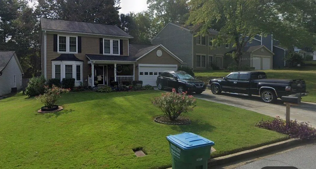 3 bed, 2.5 bath, 1854 sqft, $2,549 — Photo 1