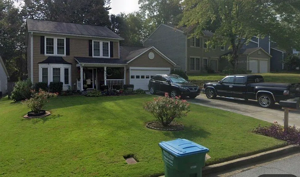 3544 Manchester Dr