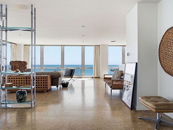 5th image of 860 N Lake Shore Dr APT 21K