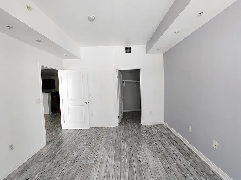 206 Park Blvd #414 — Photo 17
