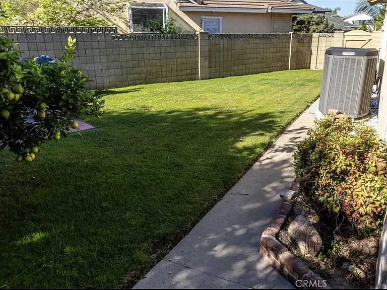24314 Berendo Ave — Photo 18