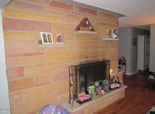 16 Enlow Ct, Battle Creek, MI 49015