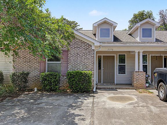 2nd image of 2390 Quazar Cir