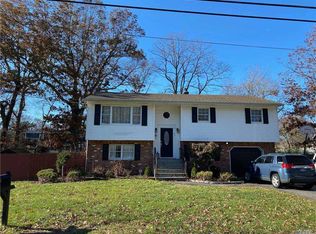 92 Tyler Ave, Sound Beach, NY 11789