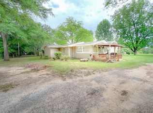 7686 Ard Creek Rd, Red Level, AL 36474