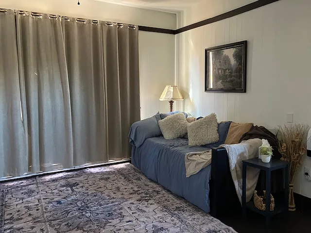300 N Park St #2 — Photo 5