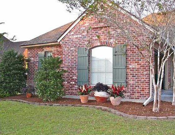 2nd image of 618 Southlake Cir
