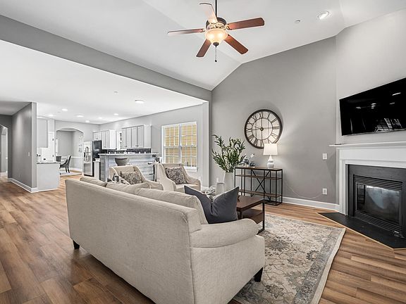 5th image of 521 Dante Ranch Ln