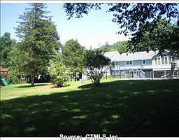 2nd image of 36 Thunderbird Dr