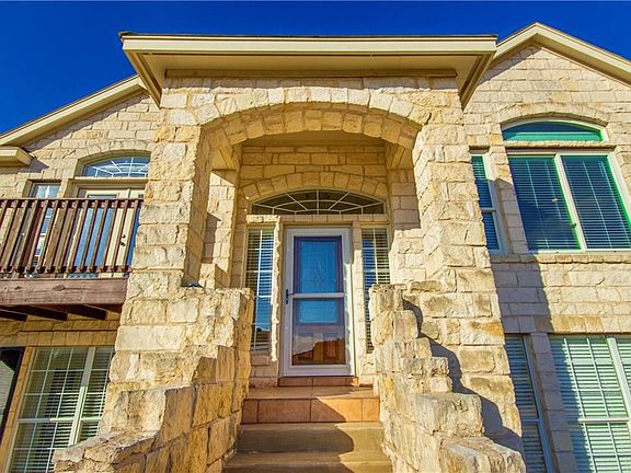 4th image of 105 Silver Oak Dr