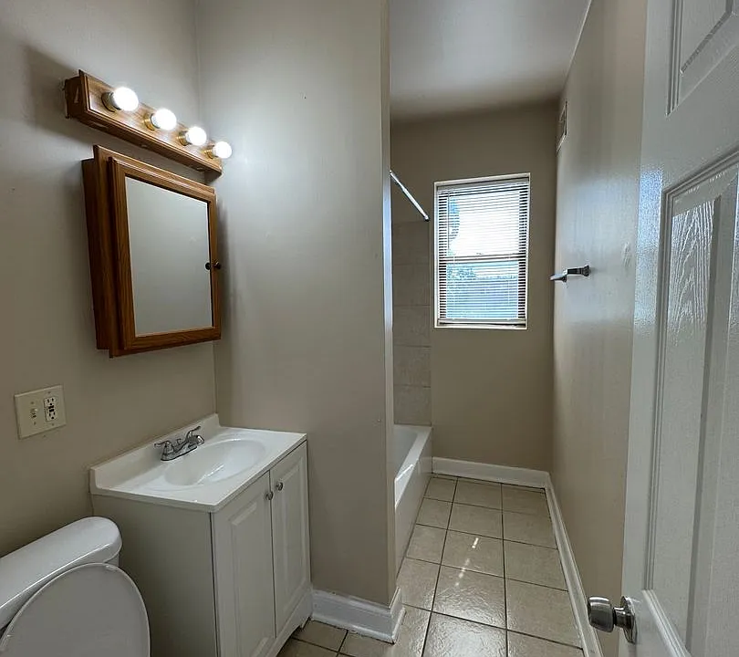 5317 W Washington Blvd #3