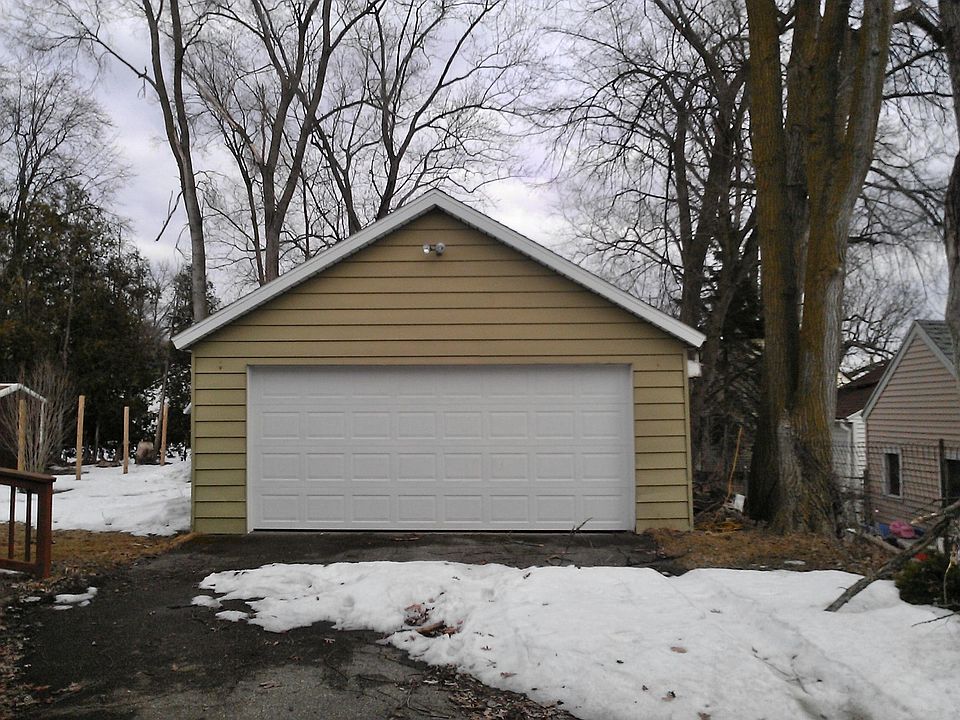 2nd image of 2432 Hufford Ave NW
