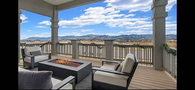Outdoor Deck