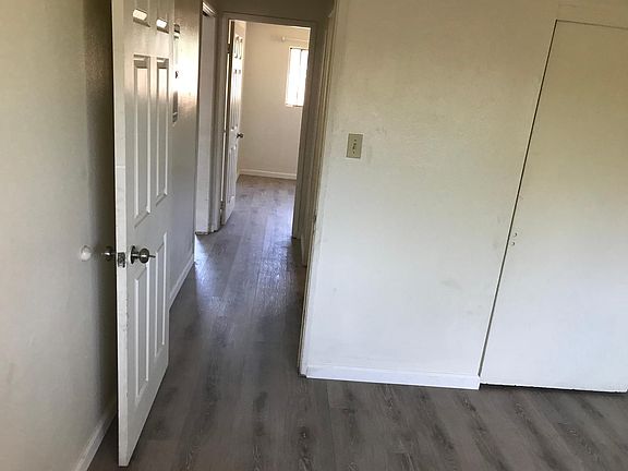 3rd image of 420 S Garnsey St #D