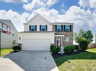 1409 Golden Eagle Dr, Troy, OH 45373