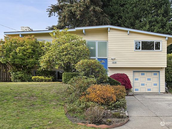 2nd image of 1215 170th Avenue NE