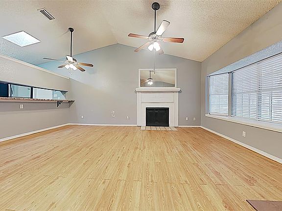 4th image of 5518 Sedalia Dr