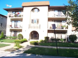 9535 S 53rd Ave APT 1S, Oak Lawn, IL 60453