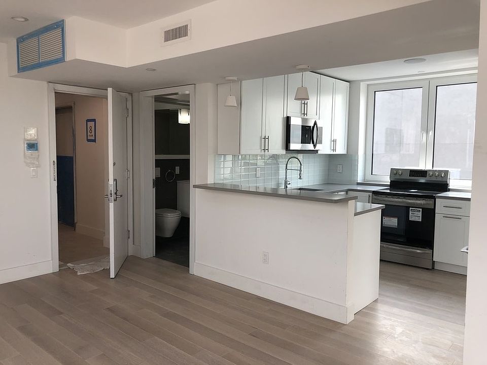 1st image of 1423 Broadway APT 2L