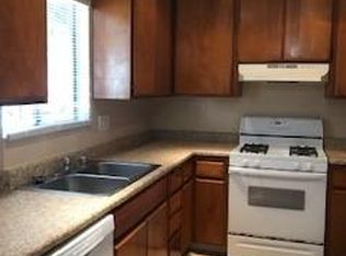 890 Ballantyne St, El Cajon, CA 92021
