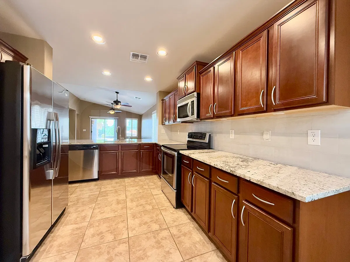 4 bed, 2.0 bath, 1735 sqft, $1,850 — Photo 3