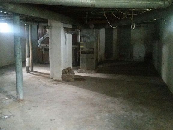 4th image of 3749 E 143rd St