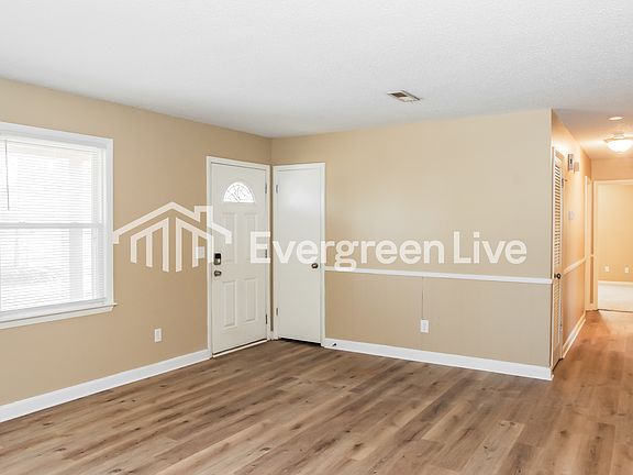 3rd image of 128 Tres Dr