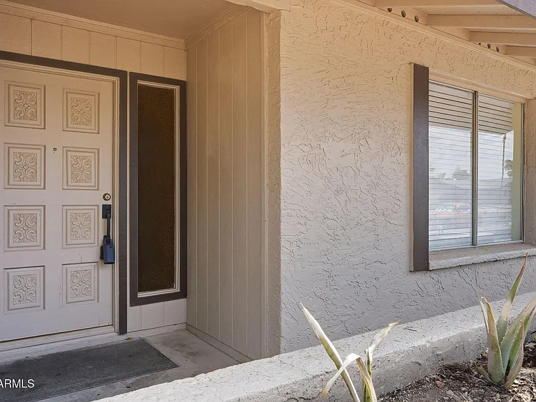 4731 W Paradise Ln — Photo 34