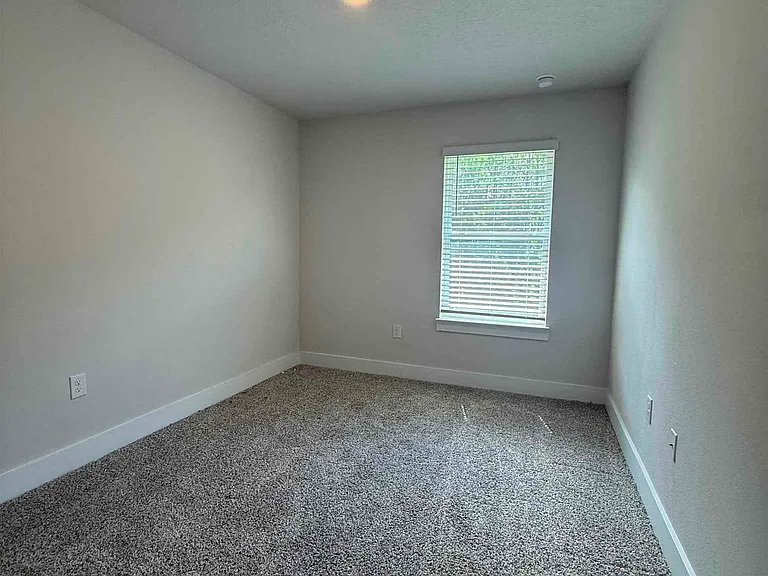 9469 Nature Creek Ln — Photo 16