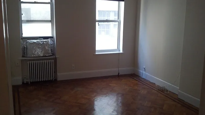 Rented by Green Line Realty | media 7