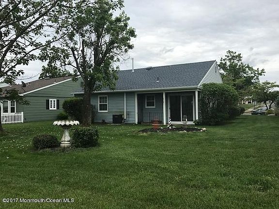 4th image of 50 Buckingham Dr