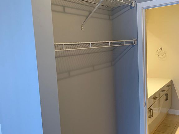 2nd image of 1440 S Michigan Ave APT 419