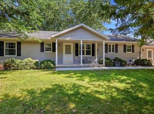 9800 & 9801 Cedar St, Bernard, IA 52032