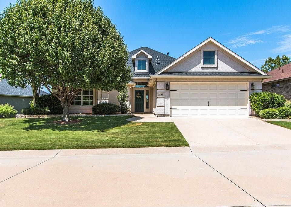 1st image of 9704 Teakwood Ave