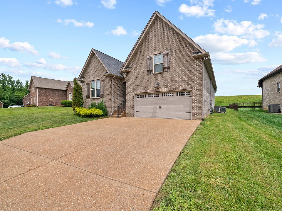 1st image of 105 Grayson Ln