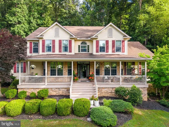 412 Timberbridge Ln, Mount Gretna, PA 17064