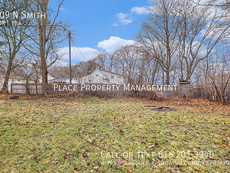 409 N Smith St — Photo 15