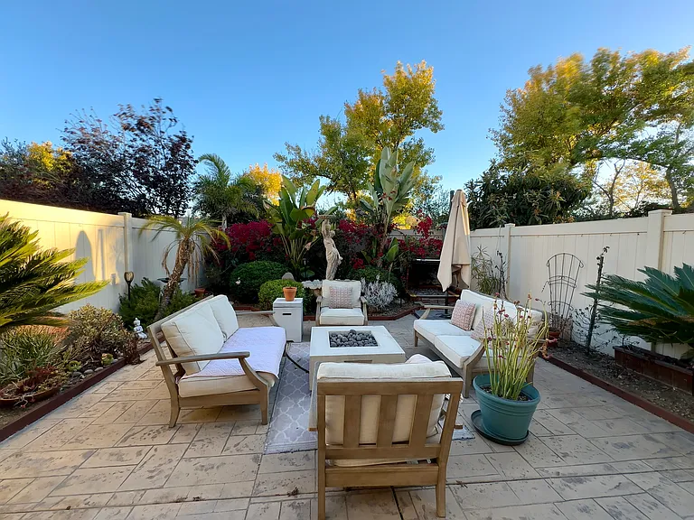 Backyard with fireplace (included with the unit)