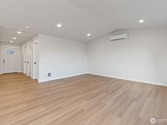 3rd image of 22130 133rd Street E