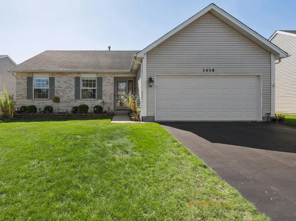 5438 Danbury Cir, Lake In The Hills, IL 60156