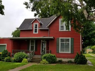 216 E 9th St, Blue Earth, MN 56013