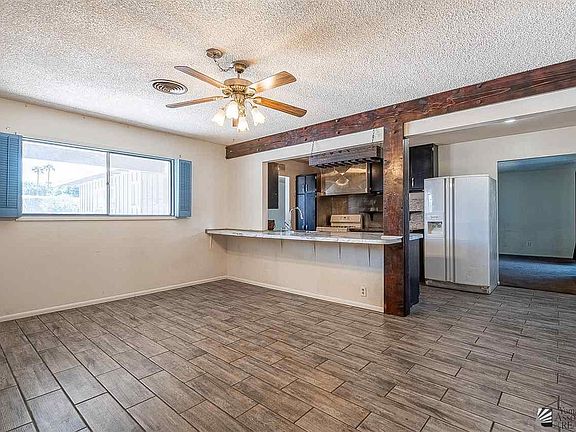 4th image of 520 E 26th Pl
