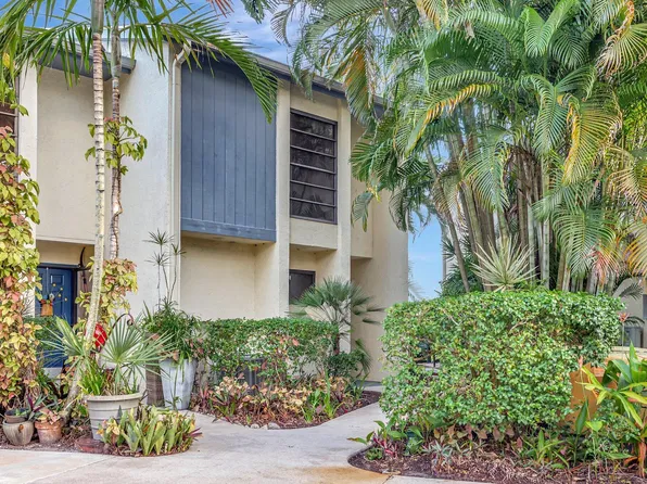 4755 SE Binnacle Way, Stuart, FL 34997