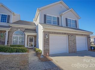 12043 Stratfield Place Cir, Pineville, NC 28134