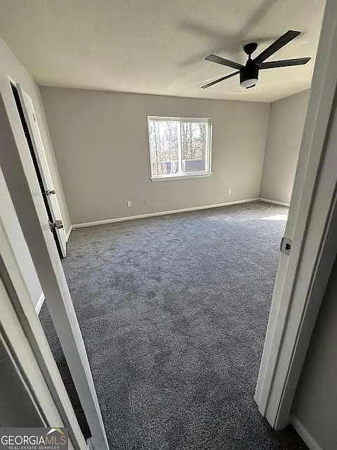 2 bed, 1.5 bath, $1,100 — Photo 3