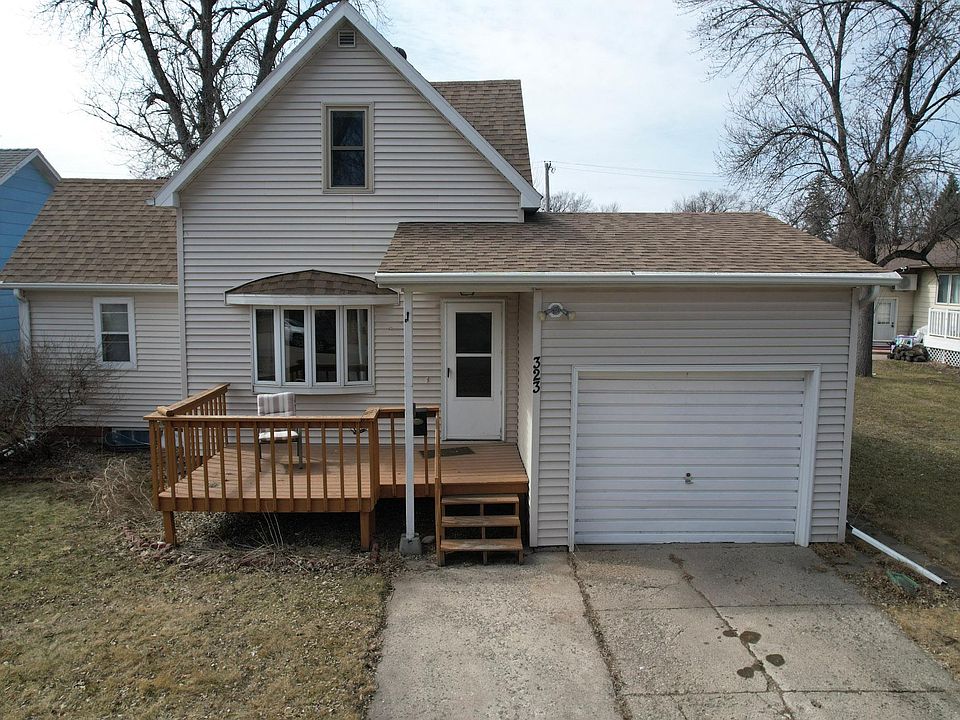 1st image of 323 10th St N