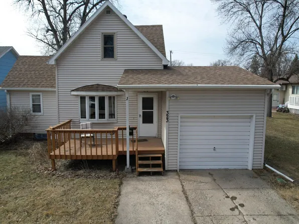 323 10th St N, Breckenridge, MN 56520